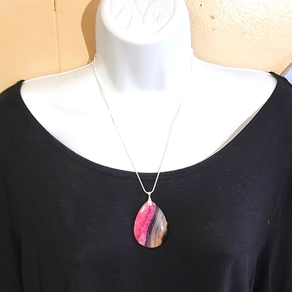 🩷🤎Brazilian Agate cabochon with necklace. - Picture 1 of 5